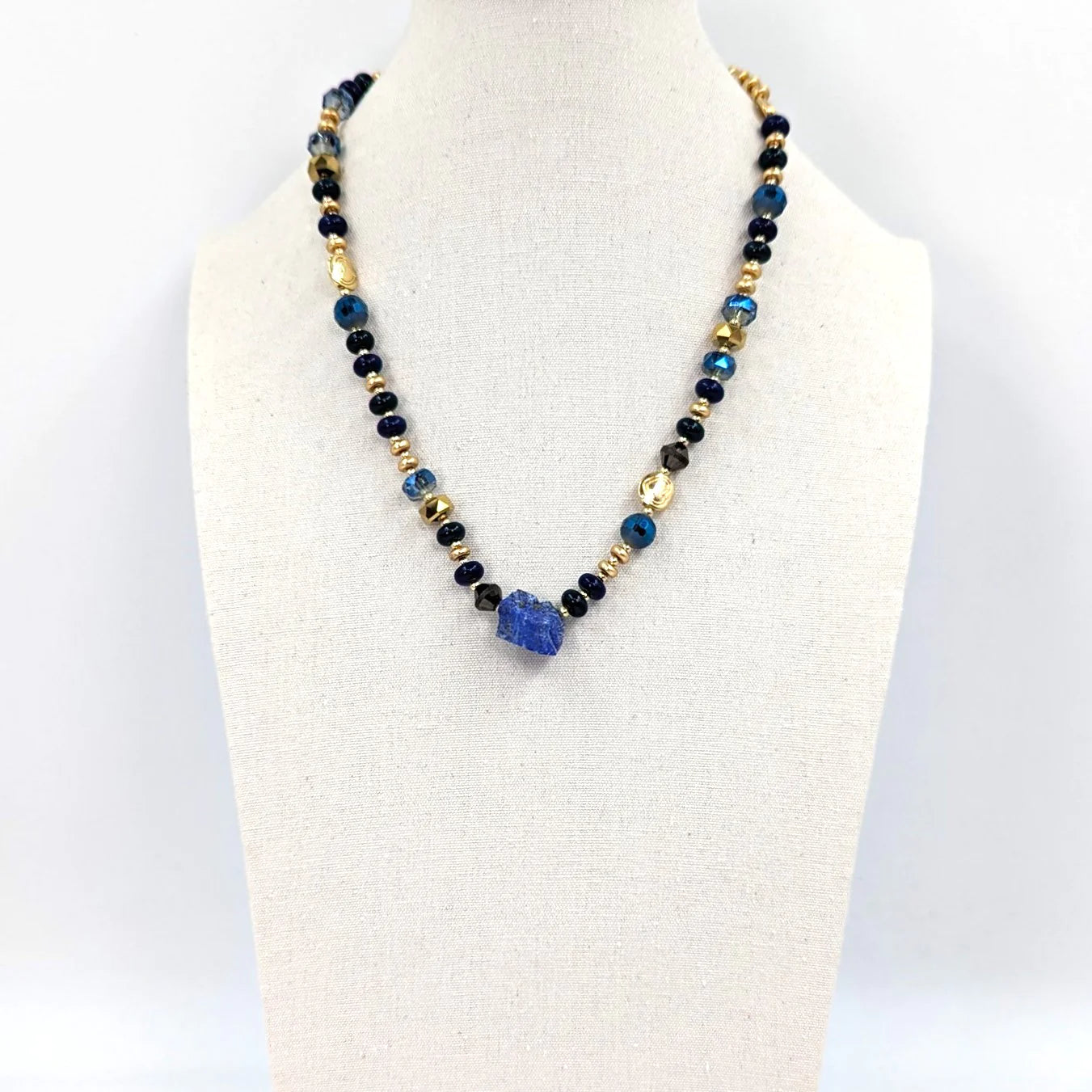 Short Beaded Necklace With Golden Spacers