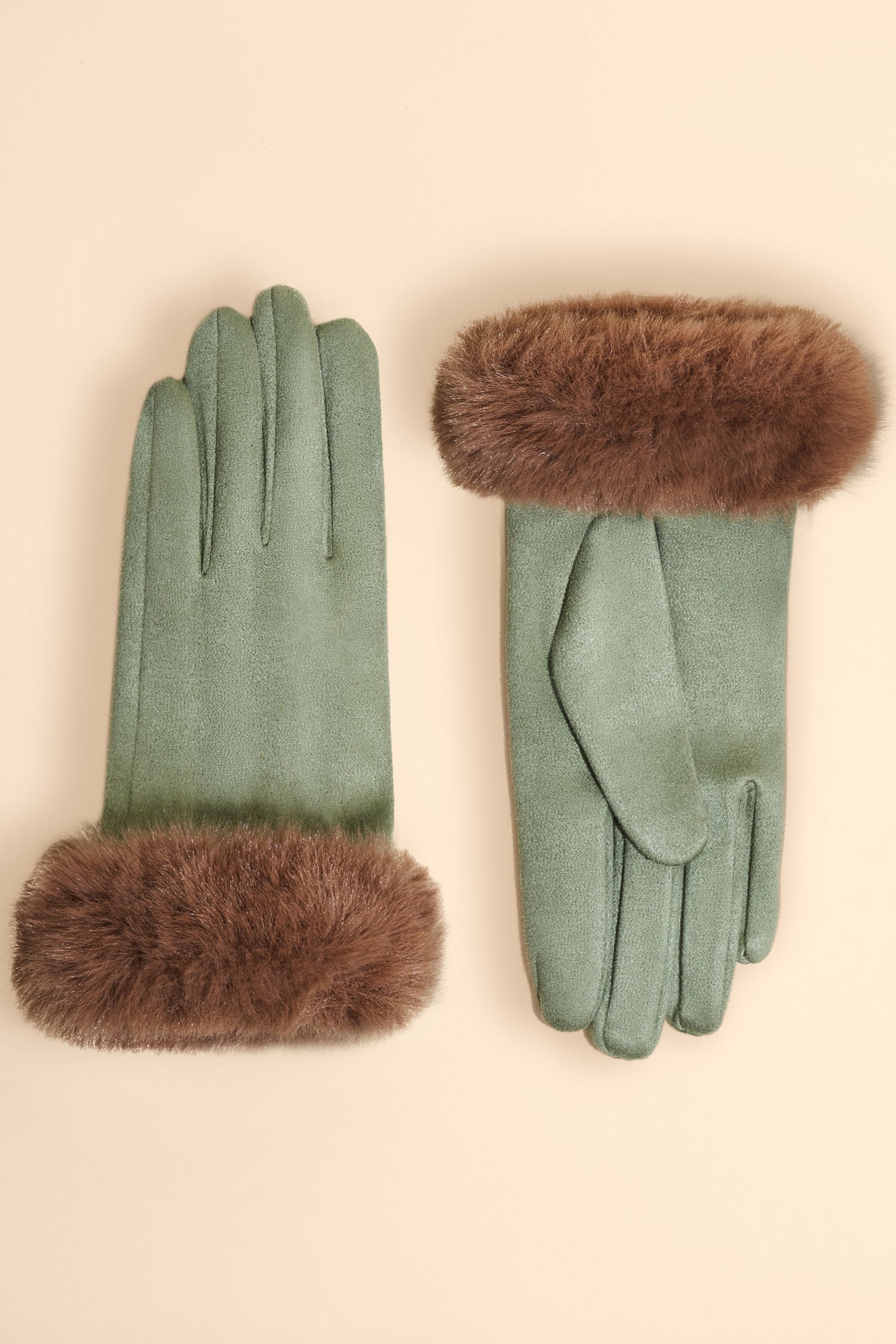 Bettina Faux Suede/Faux Fur Gloves in
Sage/Teddy