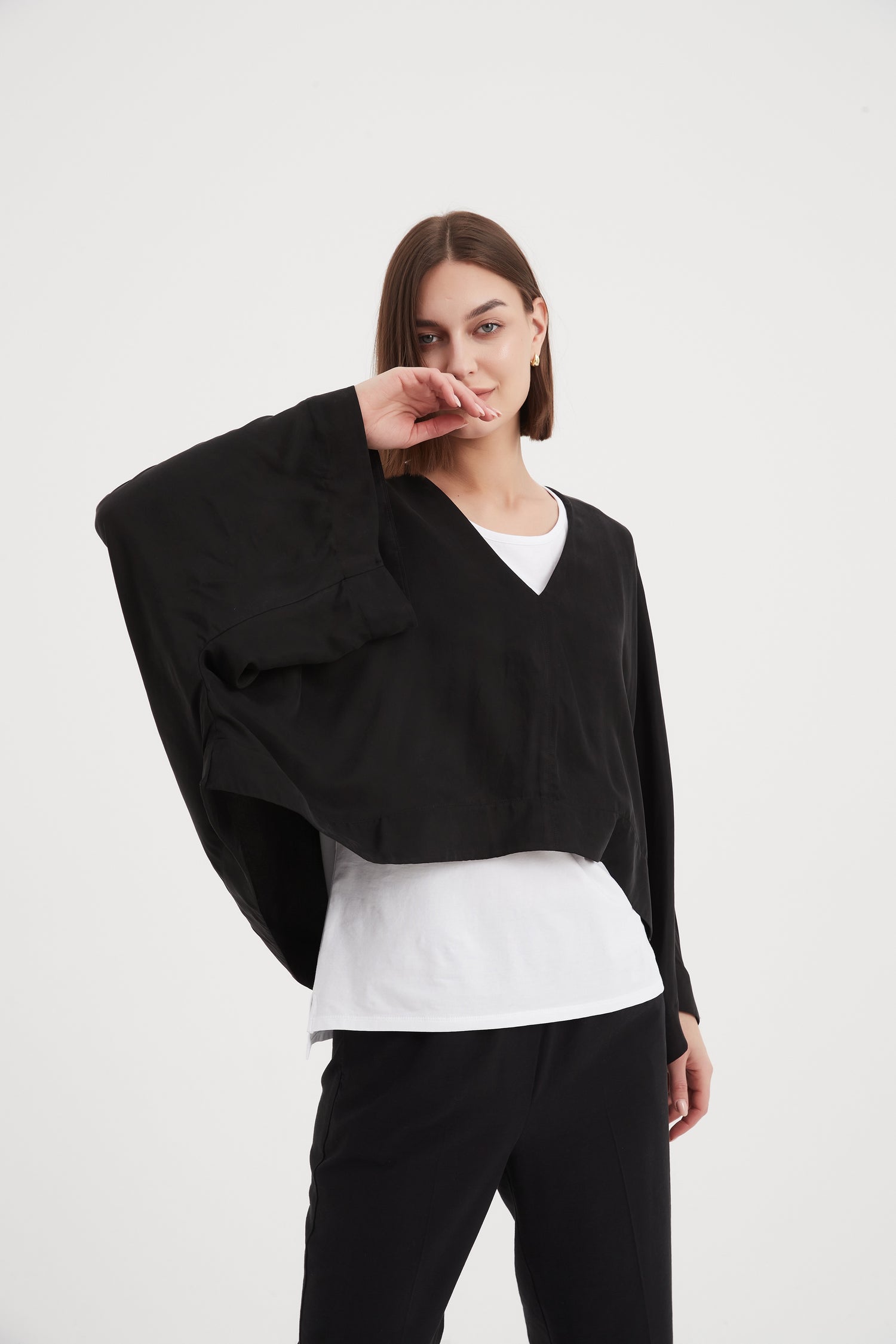 V-Neck Oversized Layer Top