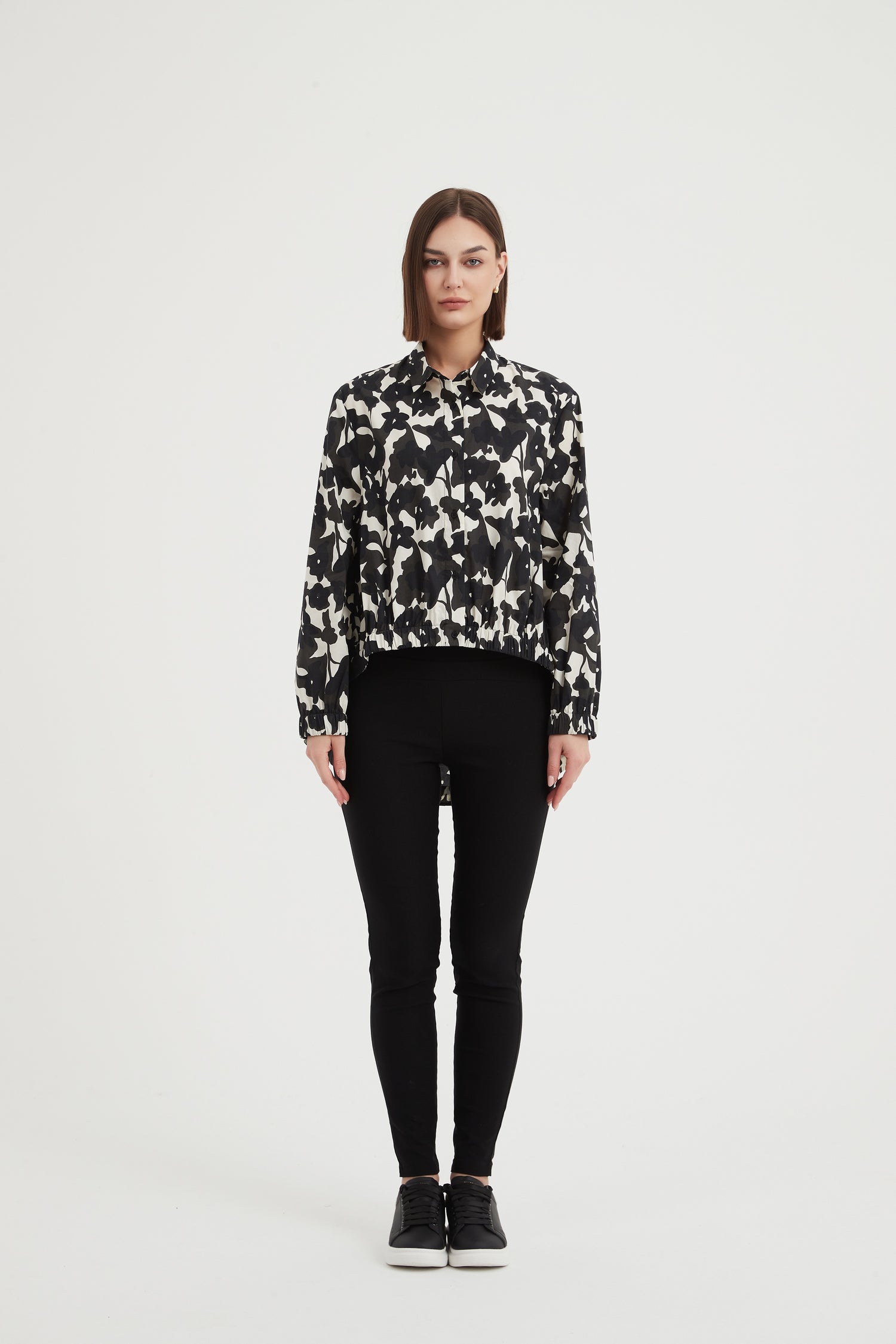 Elastic Front Hem Print Shirt