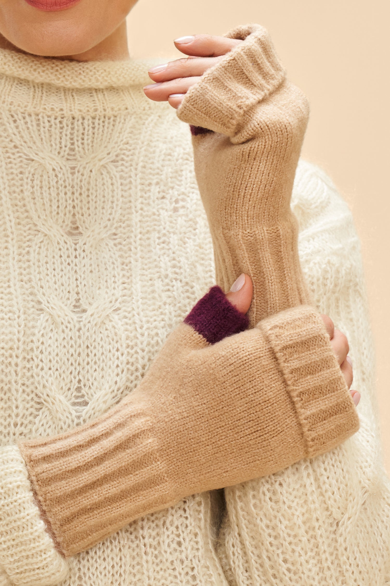 Cassia Wrist Warmers