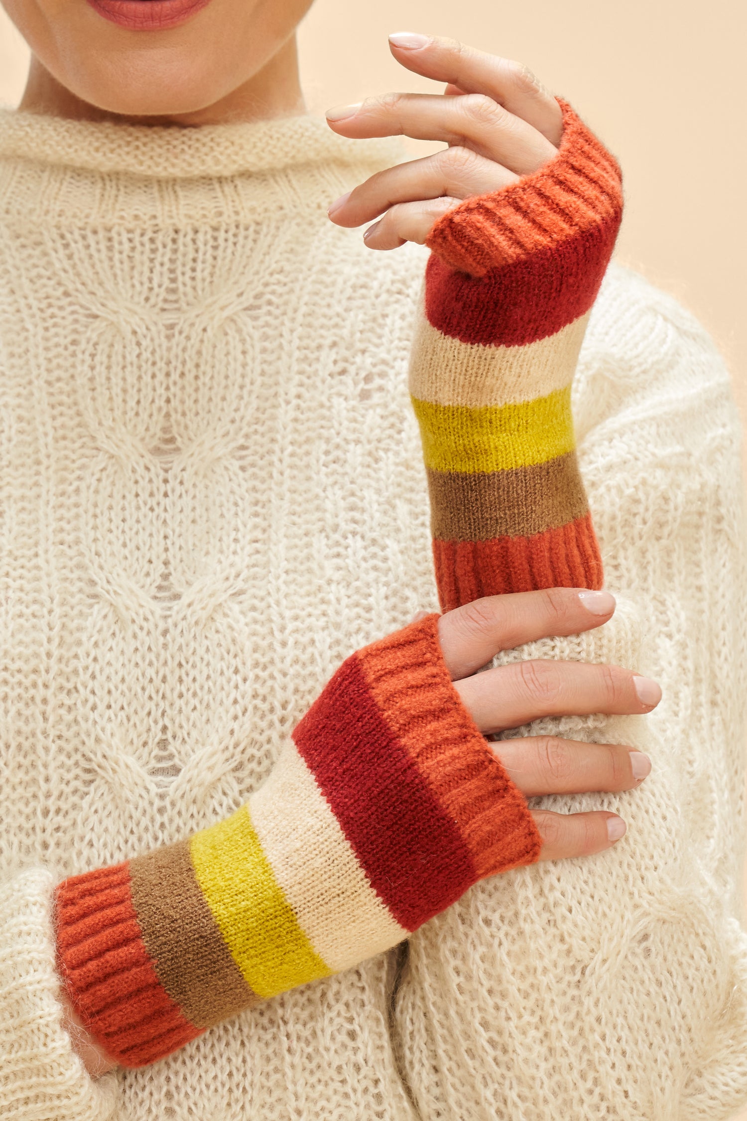 Lilia Wrist Warmers