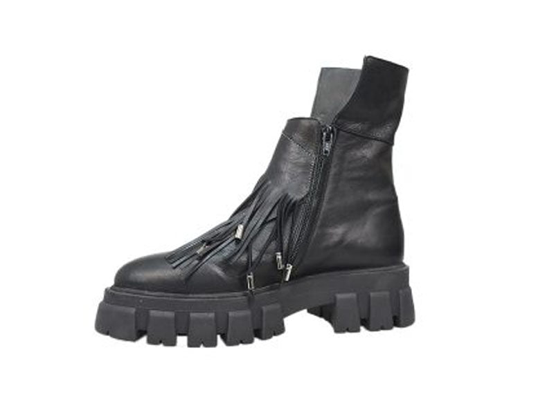 Mono Black Boots