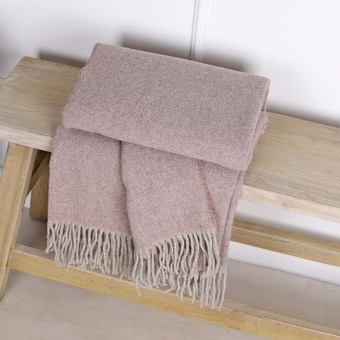 Pure Wool Throw Dusty Pink - escape